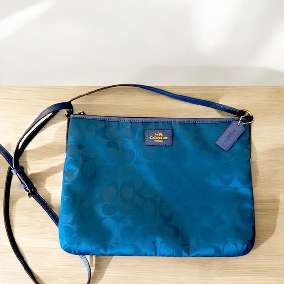 Coach Crossbody in Signature Nylon #3454 Peacock Blue - Picture 1 of 8